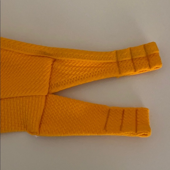 BRAND NEW bikini top - Picture 2 of 5